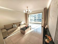 七中校区3字开头!腾达新城 精装三居老证好楼层停车方便