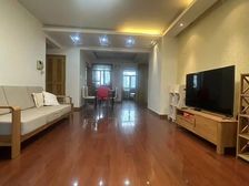 08年地标小区!新上中层两房改三房!两卫!地下产权车位!