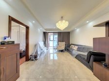 白银时代(三期)南北朝向4居1卫带有花园靠谱出售