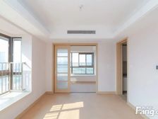 单价低!龙洲伊都 3室精装修保养好 中层全天采光 二实小可用