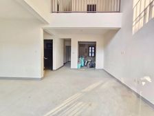 建发泱誉名邸,前排下叠加,大院子,还带车位