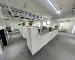 知春路学院国际大厦2500平出售 单价2.2万 产权交易