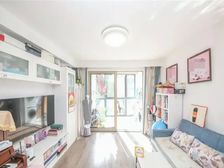 新出,精装修南北通大两房,满五税少,业主随行就市诚意出售。