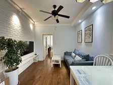 致远必看!边套全明!小区中间位置!出门就是地铁!致远没有用。