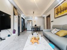 九龙坡区 精装三房洋房 一梯四户 总高8层 拎包入住