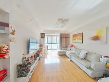 美林小城 4室2厅1卫 精装修 499万元