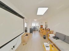 海尚乐苑 2室2厅1卫 豪华装修 278万元 79平米