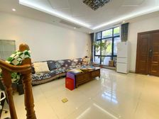 绿地21城(别墅) 扩建到位 使用面积260平,中央空调