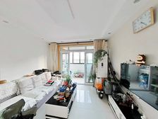 临河景观 满五有车位 房房东诚意出售 看房随时 价格好谈