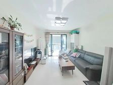 新城盛景,精装电梯三房,户型正气楼层好,近地铁临宝龙配套成熟