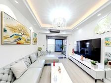 捡漏房斗门华发峰尚采光超好,舒适小区,舒心的家,绿化很好