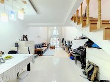 巴克寓所 一层复式 带花院 可做三居 满五年V1 位置好