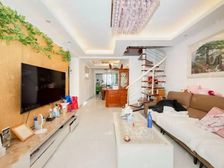 地铁口新上复式!送50平大露台阳光房!精装修送车位,诚意出手