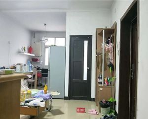 大三尖 南北通透两居室带独立大客厅 总价低
