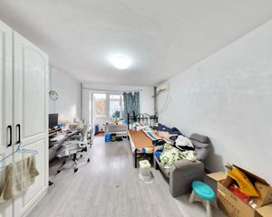 韩庄子四里 2层 没遮挡 不临街 南北通透 双地铁 配套成熟