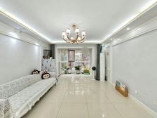 DBC加州小镇 三阳开泰户型 满五年V1 全明户型 看房方便