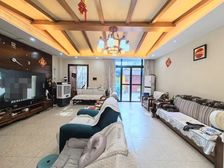 万科棠樾六期别墅 边位采光好 红本在手,带装修有花园和停车位