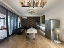 万科棠樾别墅 南北通透采光充足,双车位100平花园