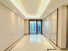 青山路 商品住宅 车位充足 南向采光好 购物方便 近医院