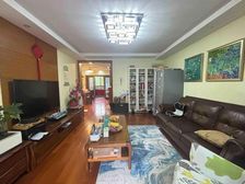 世博家园二街坊 双卫生间 满五 出行方便 近地铁