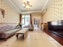 翡翠城三期 4室2厅 191.53平