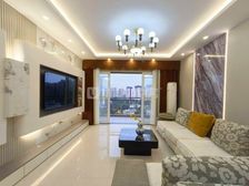 轻轨旁单价3千多 买电梯精装四房 家具家电齐全 拎包入住