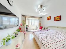 跃层式住宅,大开间,卫生间全明,小区入口附近