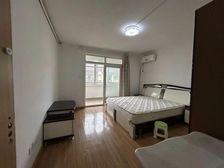 南北通两房两卫户型四楼带阁楼两房,户型好,地铁近