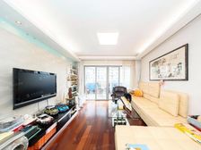 房东急售 价格可谈 中心位置 彩色大阳台 看房基本随时