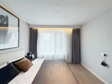 新上(带固定车位)板式户型南北两房 中间楼层 精装修