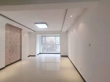 七中万达信誉楼政府广场大 裕丰三室两卫老证带小房,全天采光