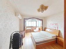 梅陇十一村 南北通透 电梯房 出行方便 临地铁 售后公房