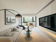 华东理工 出行方便 正规商品房 临地铁 满五 楼层好