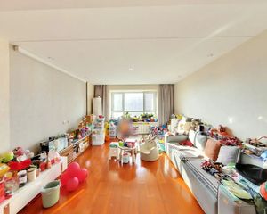 雍景四季 3室2厅 140.02平