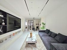 99年商品房(中楼层)有电梯 30萬精装修全送 沿河景观