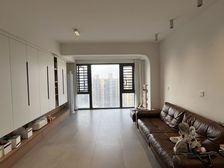 金盘世界城 滨江 京华 精装修 带全屋地暖 室内很新