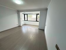 精装修领包入住,带超大花园,近地铁,看房随时,业主诚售