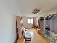 可1改2 的大一房,近地铁,感受市中心的住房环境与感觉