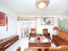 地铁口精装修好房、业主很诚心、看房方便