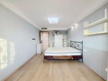 单边代理 漕宝路地铁口 朝南两房带双阳台 一梯两户得房率高