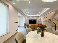 复地公园和光93号地块 下叠户型 精装修 带花园