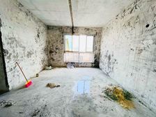 袁家岗轻轨站住宅出行方便近奥体地铁重医附一院