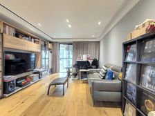 滨江名人苑新装大2房可改3房 高区江景房送车位 地铁9号口