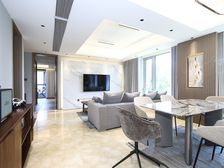 九龙仓玺园全新装修三房 参与出售 带车位 满五年V一