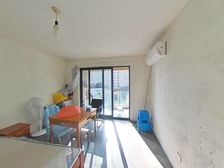 远香湖旁 楼王位置中间楼层 清水毛坯 南北通双阳台 带车位