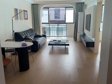 新出笋盘!!中心位置,精装修拎包入住,南北通透,价格美丽