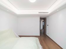 中海云樾里 次新房 正规商品房 中间楼层采光好 近地铁