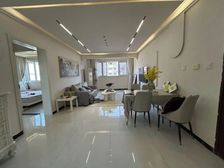 南北通两房,电梯中间楼层,精装修拎包入住,次新小区