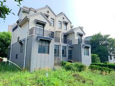 盘龙湾边户别墅 结构已扩建改造 前后临主路