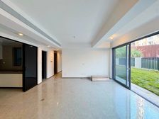 C罗的梦中花园!花园大的很!绿城品质!住家养狗安逸的很!